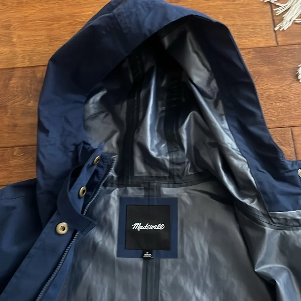 NWOT Madewell Waterproof Raincloud
Raincoat Navy Size S - Picture 7 of 16